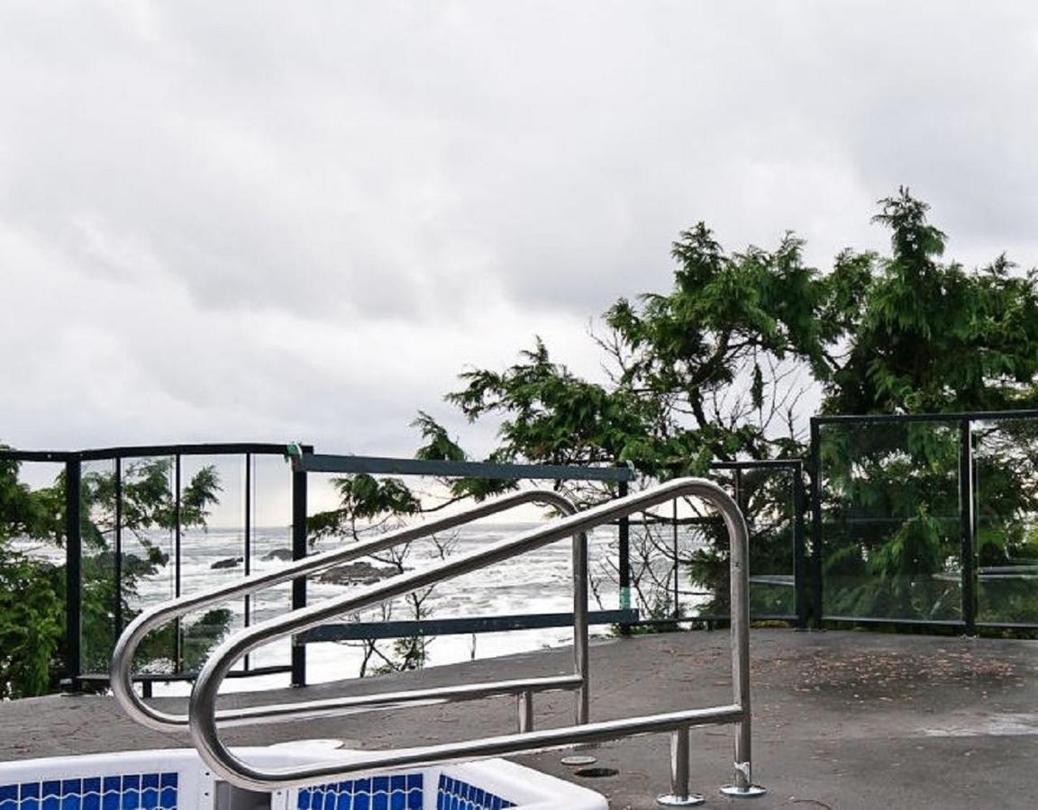 Black Rock Oceanfront Resort Юклулет Екстер'єр фото
